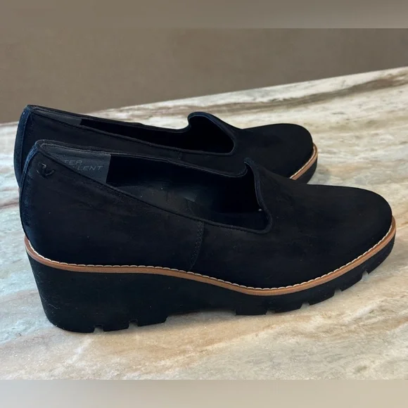 VIONIC Willa Water repellant black wedges- Size 9.5 - Picture 4 of 8